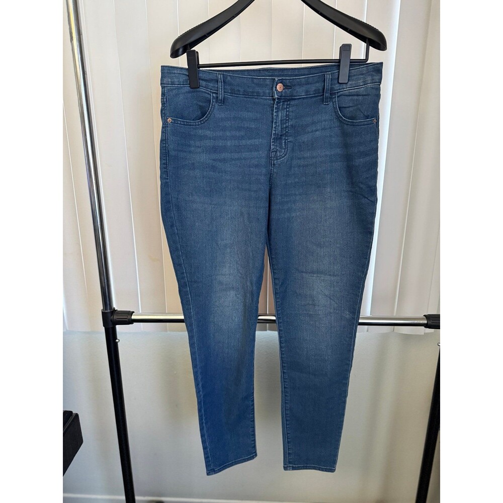 Women’s Old Navy Super Skinny Jeans Medium Wash Blue Stretch Denim Pants Size 14